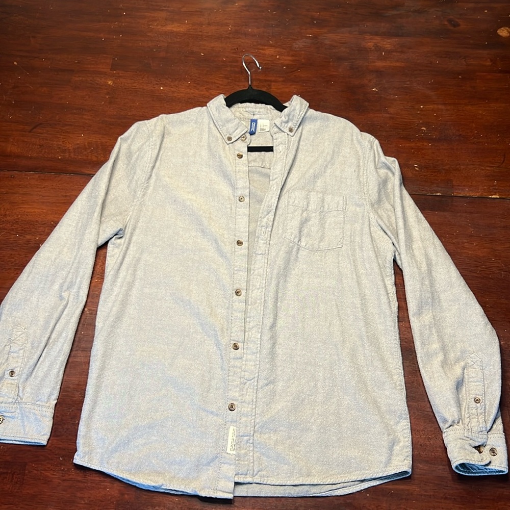 H&M Divided Shirt Men’s Size Medium Button Down Long-Sleeve‎